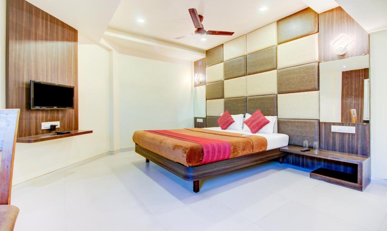Hotel K D Residency Kalyān Exterior foto